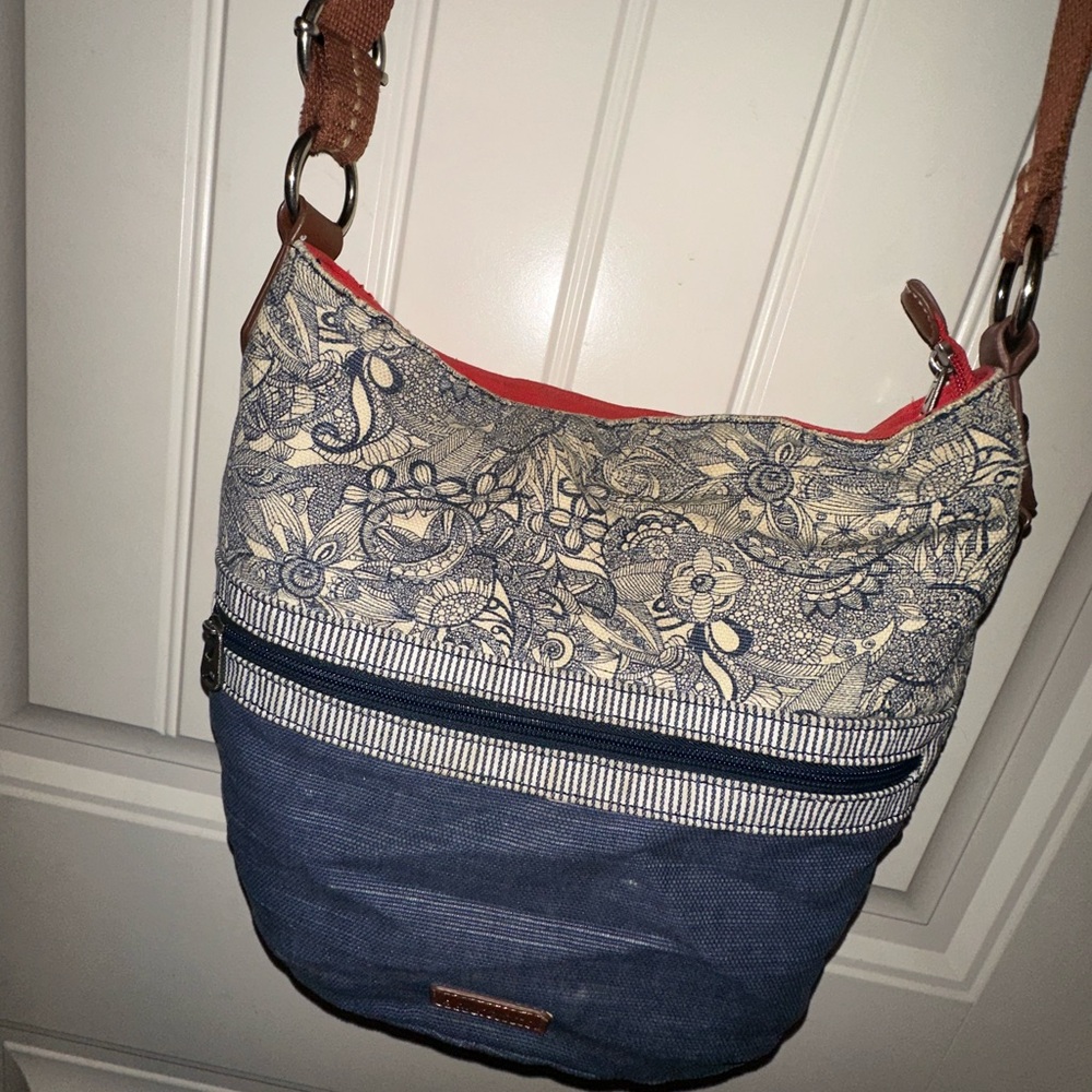 Sakroots Navy and Cream Floral Shoulder Bag